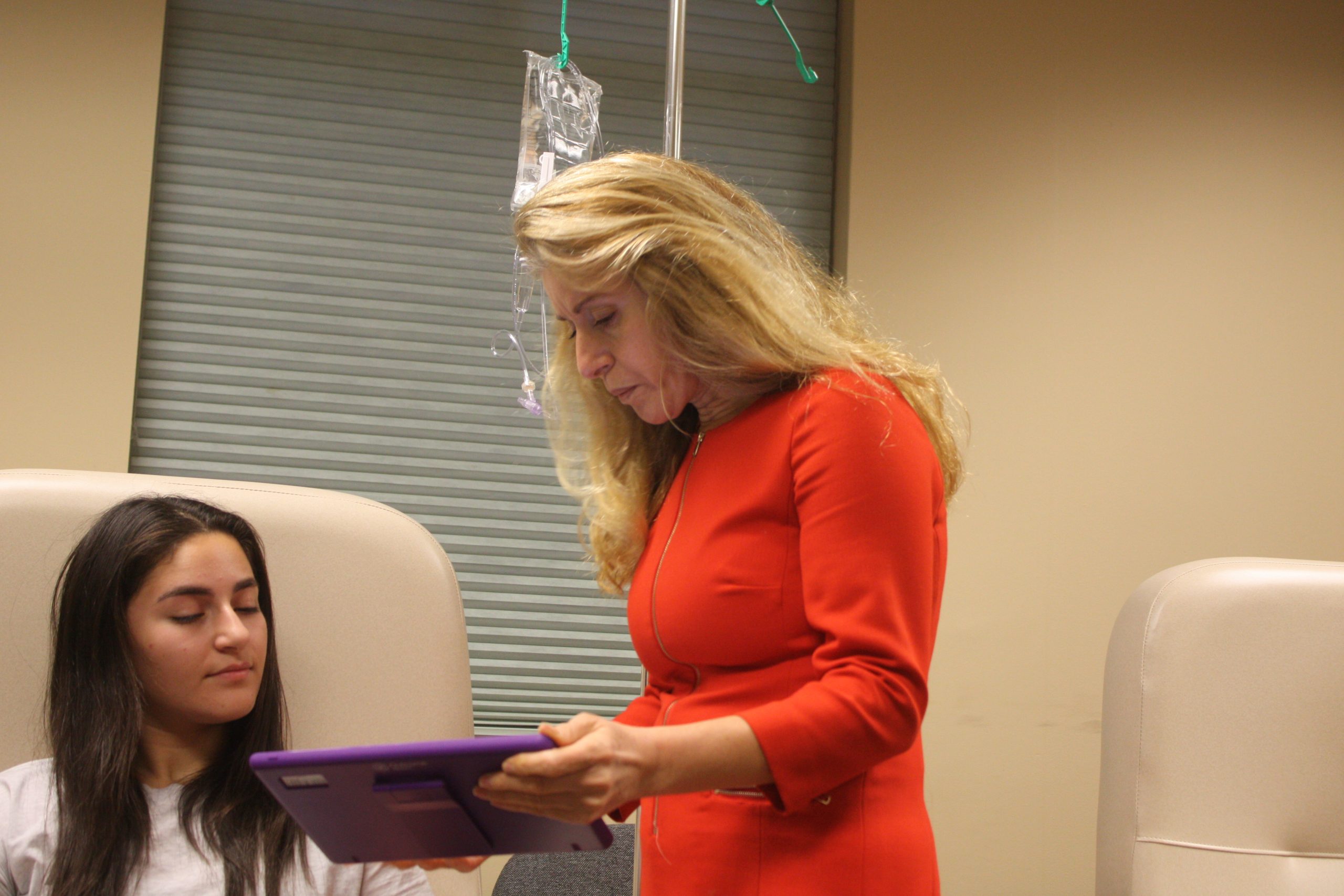 Dr. Elham Abbasi Image