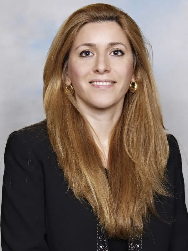 Dr. Elham Abbasi Oncologist Image